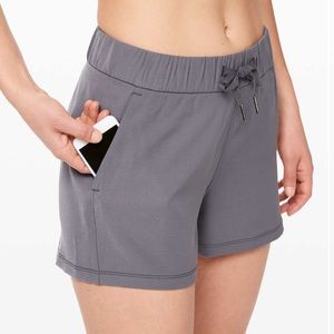 Lululemon On The Fly Short 2.5”